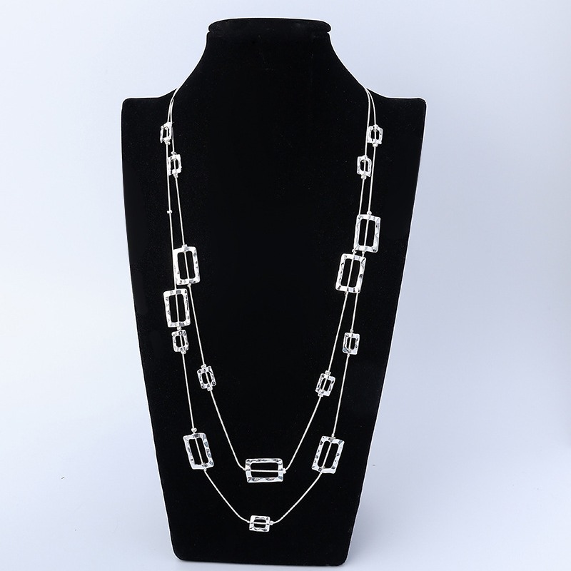 Layered Pendant Necklace Aesthetic - قلادة طويلة متعددة الطبقات بتصميم هندسي