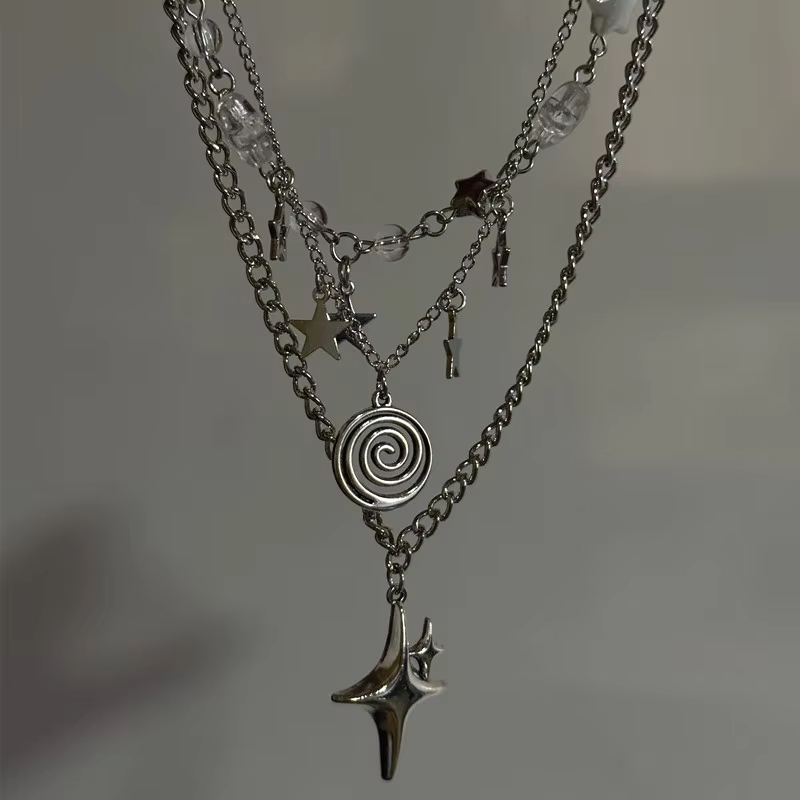قلادة نسائية متعددة الطبقات بت - مراجعة Layered Pendant Necklace Aesthetic وسعره