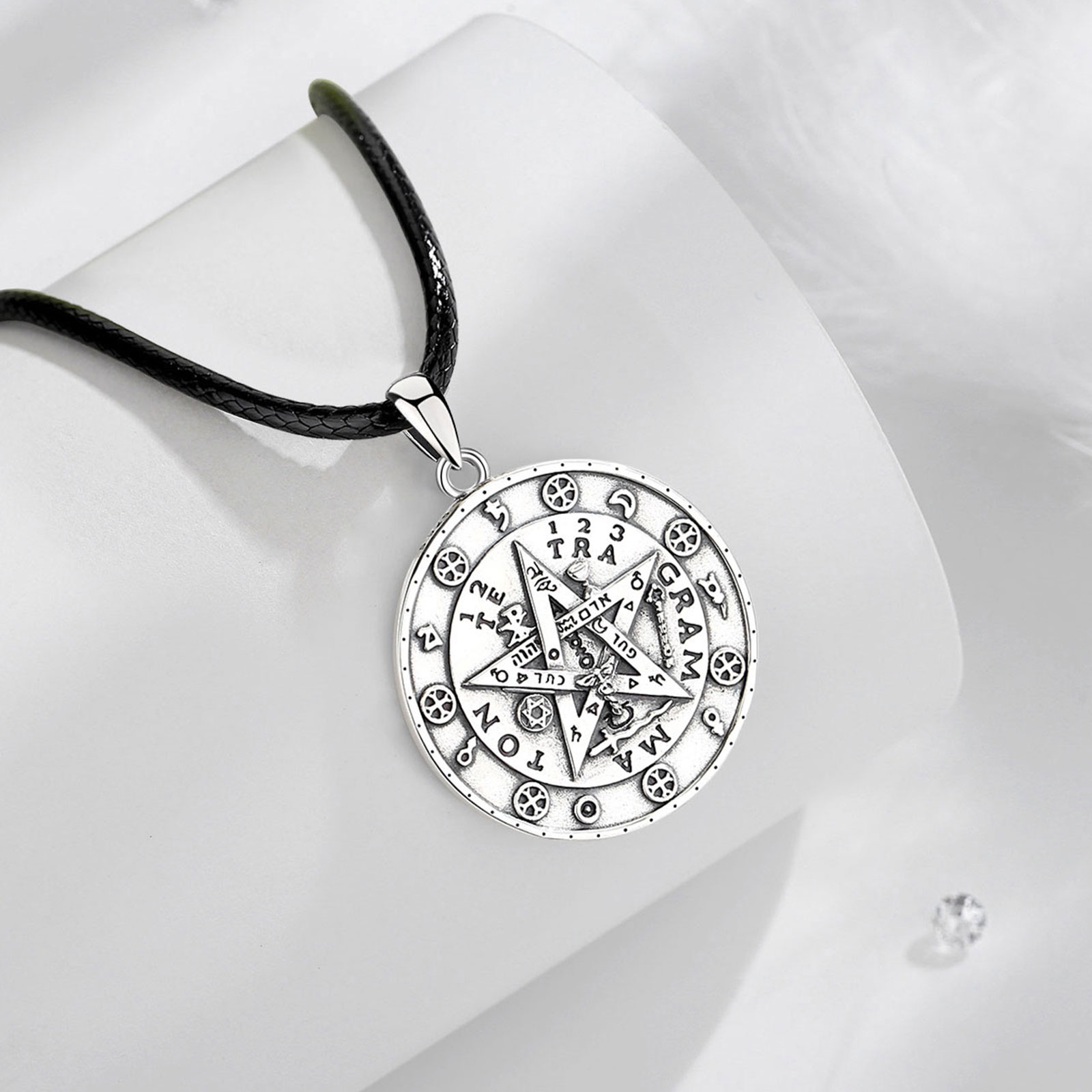 قلادة رونية خماسية للرجال والن - مراجعة 925 Sterling Silver Chain Necklace Men وسعره