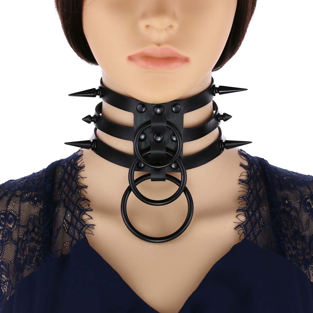 قلادة شوكر جلدية سوداء بمسامير - مراجعة Goth Punk Spike Choker وسعره