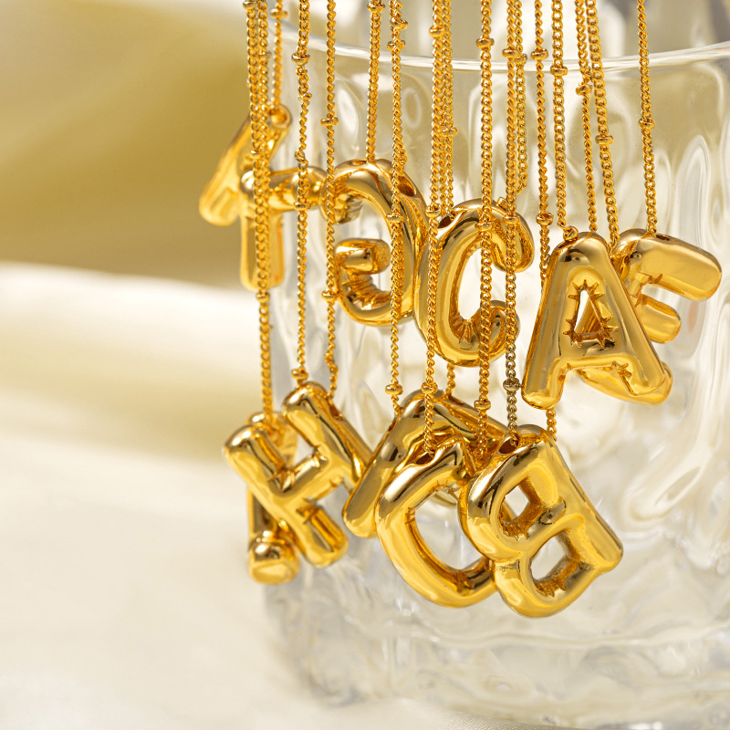 كارليدانا-قلادات فقاعية من الف - مراجعة Initial Letter Necklace 18K Gold وسعره