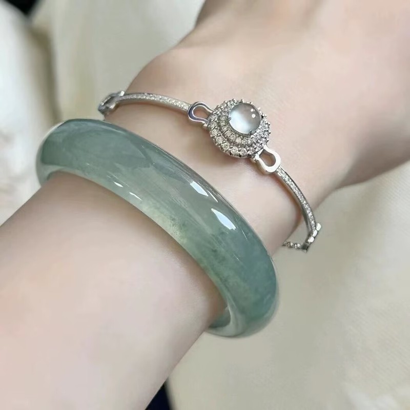 سوار بنقوش زهرية مصنوع من اليش - مراجعة Bracelets وسعره